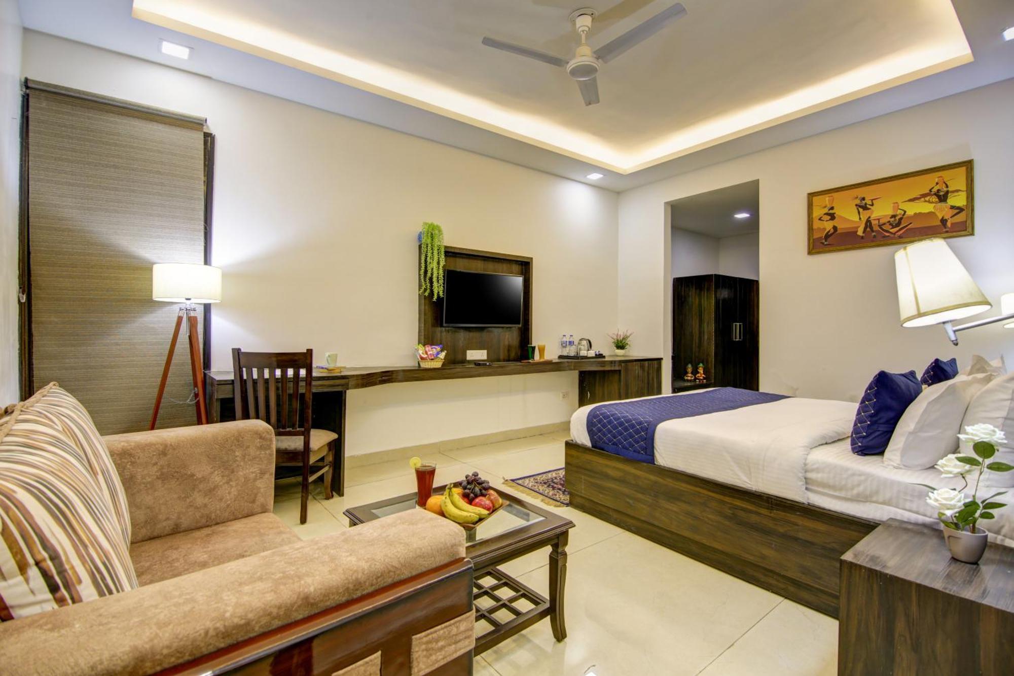 Prithvi-raj Near Delhi Airport 3*