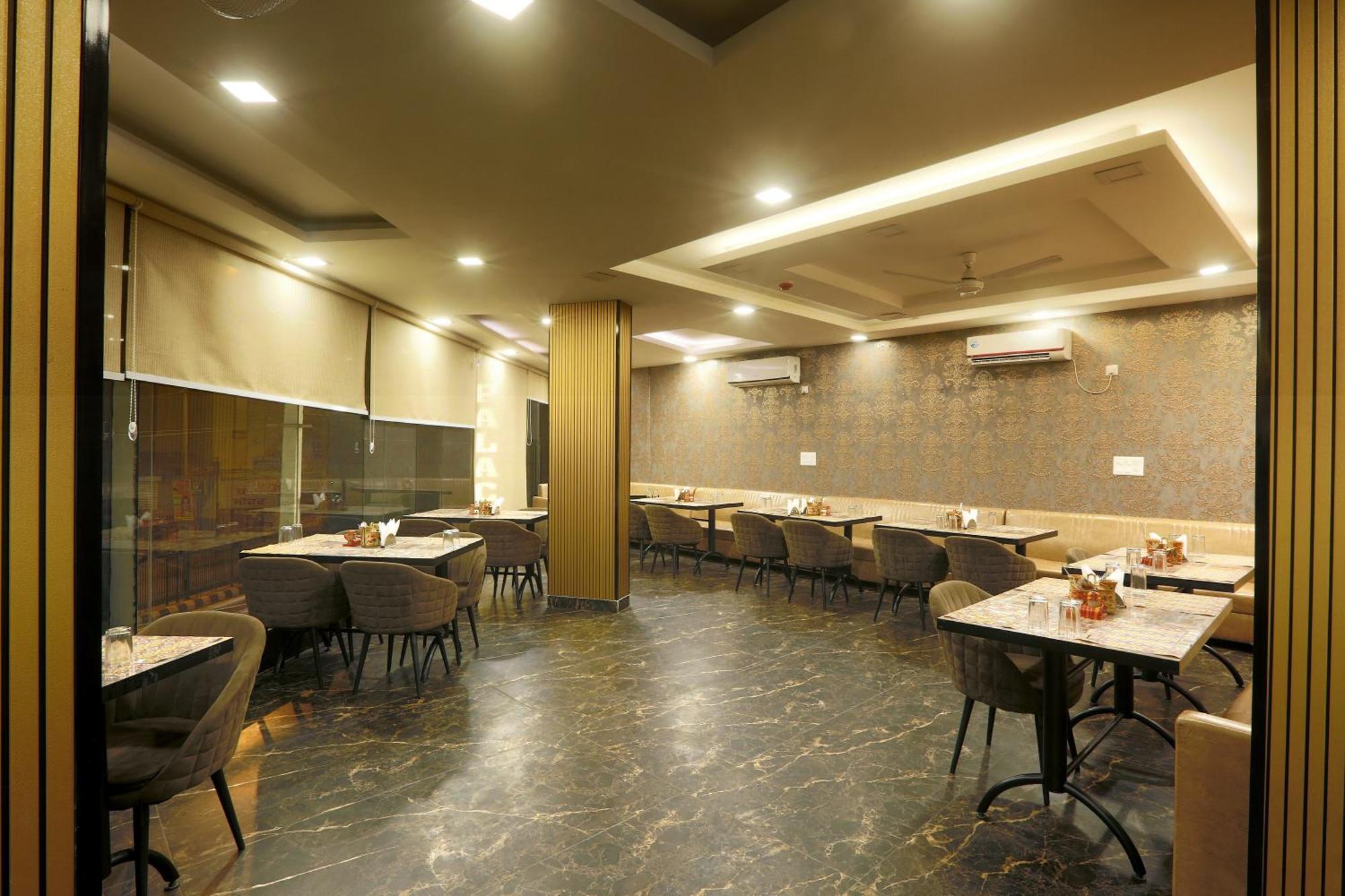 Hotel Prithvi-raj Near Delhi Airport 3*