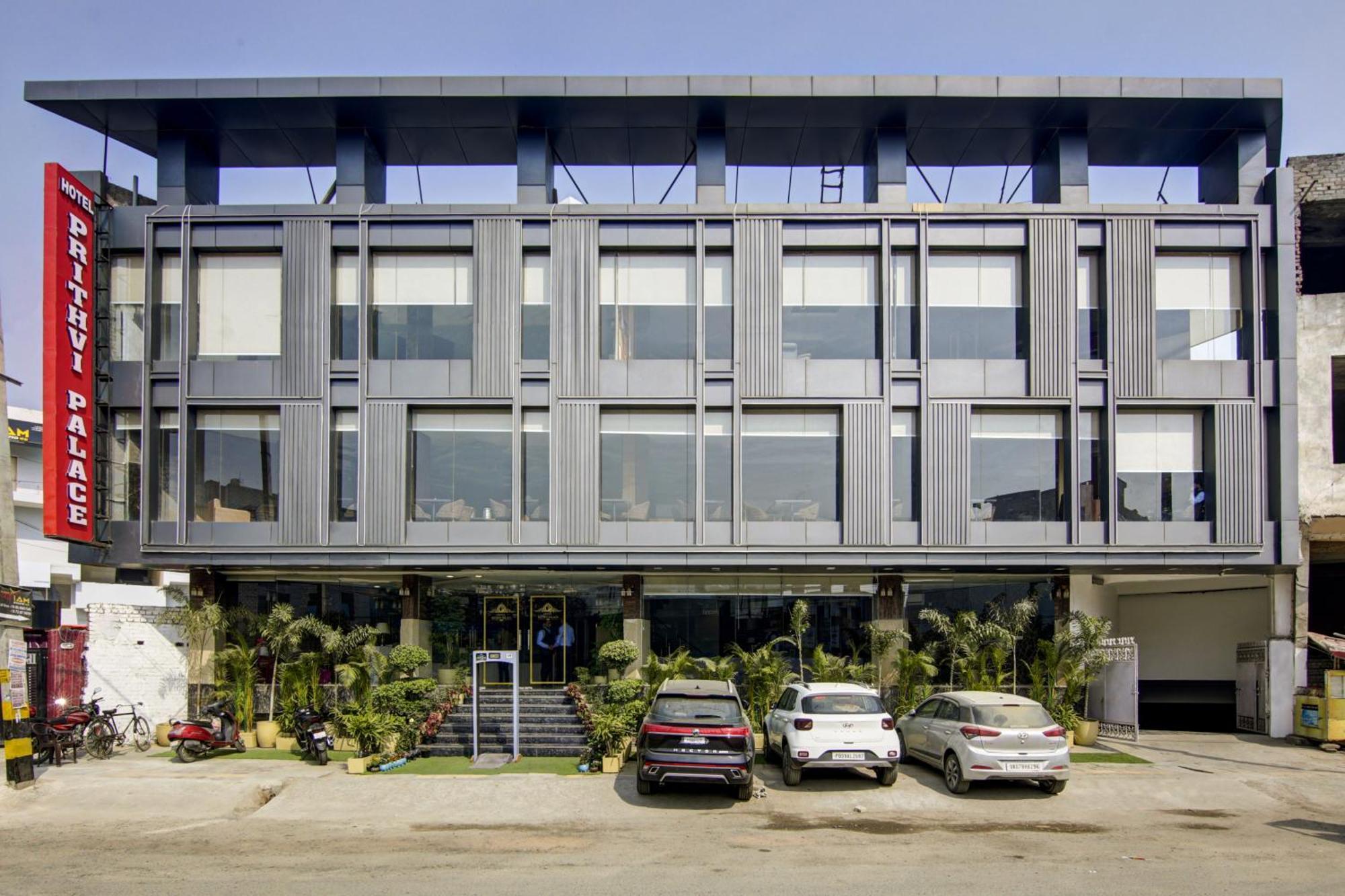 Prithvi-raj Near Delhi Airport 3* New Delhi