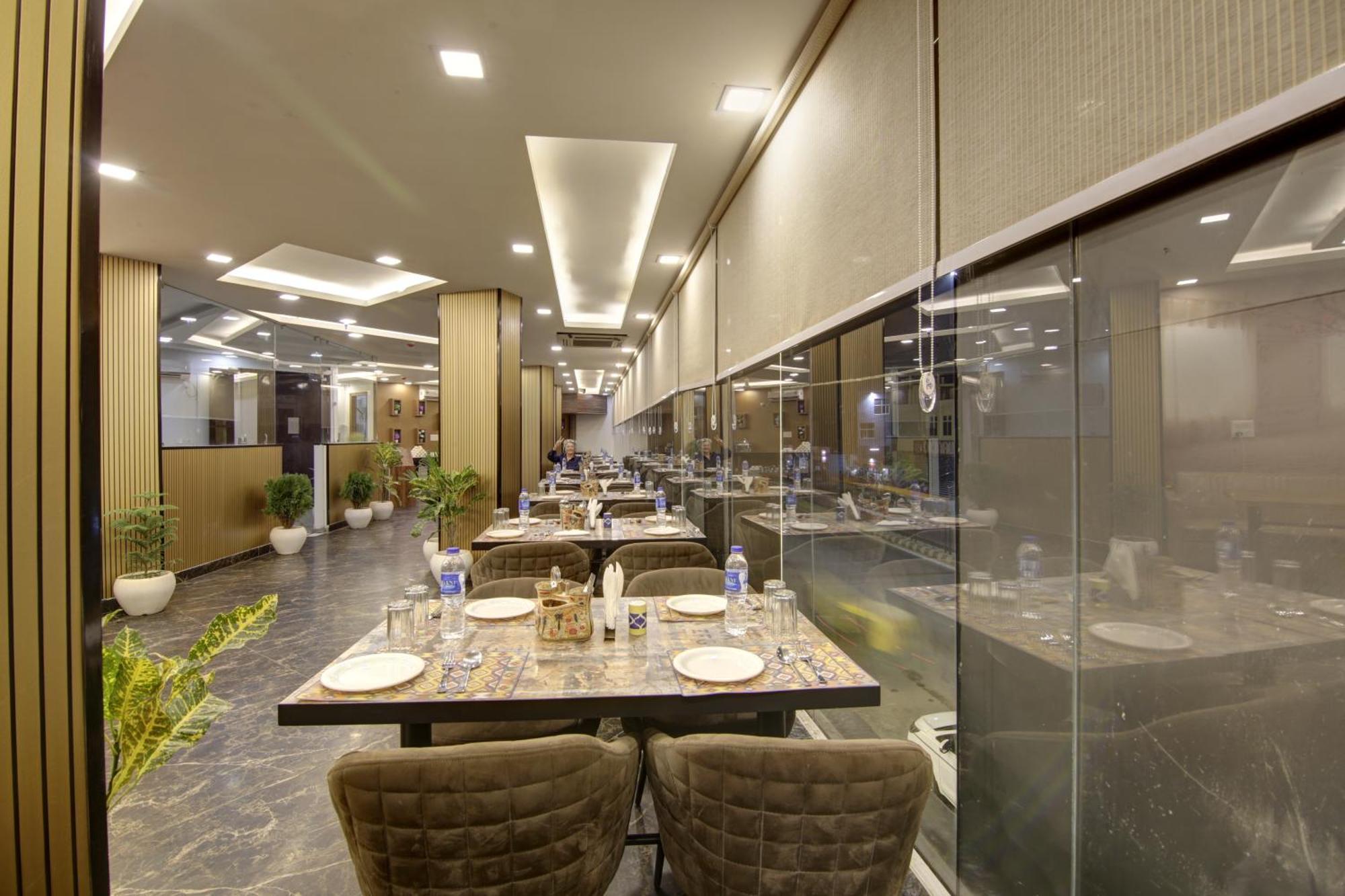 Prithvi-raj Near Delhi Airport
