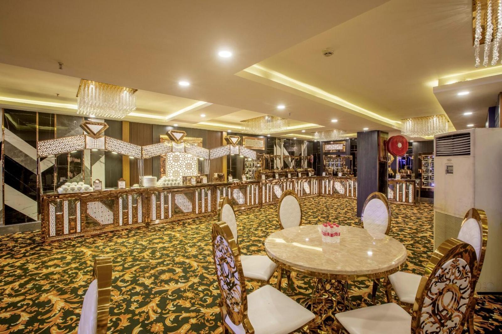 Prithvi-raj Near Delhi Airport Hotel 3*